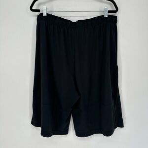 Under Armour Mens Athletic Shorts Size 2XLT Black Casual Workout Basketball Logo